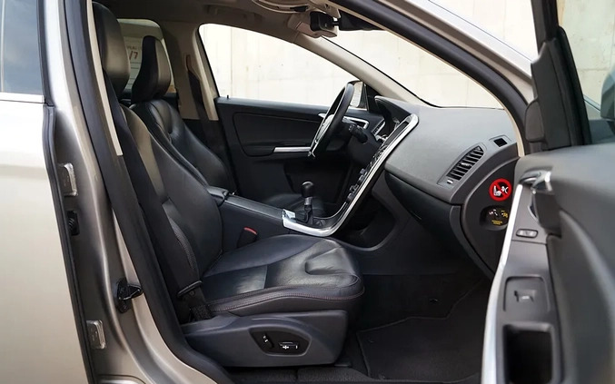 Volvo XC 60 cena 54999 przebieg: 156300, rok produkcji 2012 z Starachowice małe 781